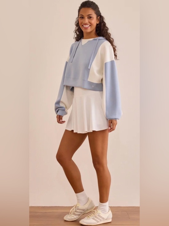 *NWT* AS Revival by Altar’d State Zen Blue Colorblock Supersoft Hoodie, Medium - Picture 2 of 13